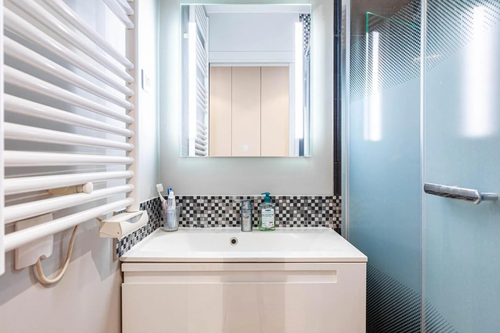 Guestready - Tranquil Hideaway In The Vibrant 15th Paris